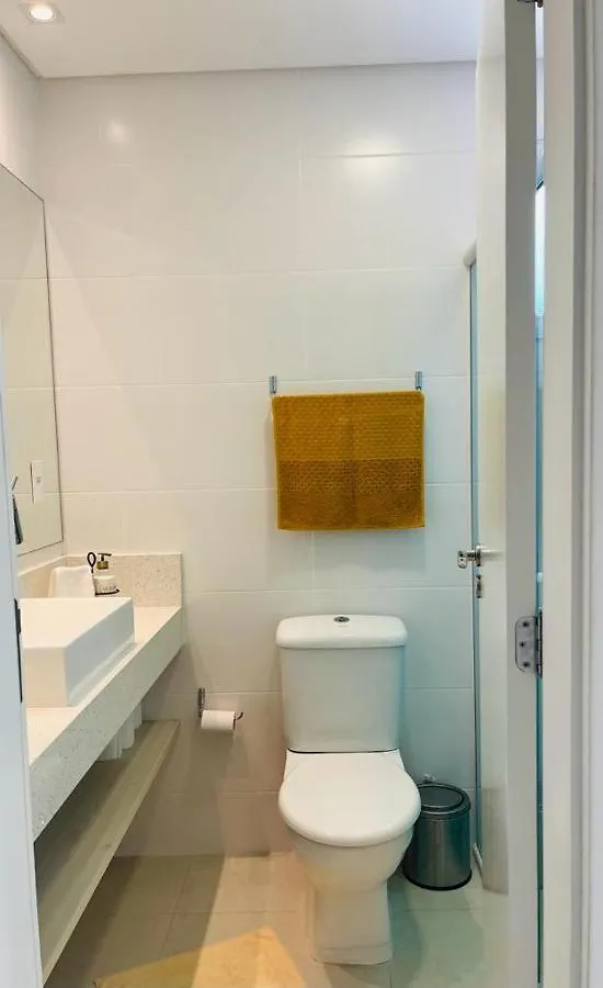 Apartamento Na Praia De Palmas Com Garagem Governador Celso Ramos Brasil