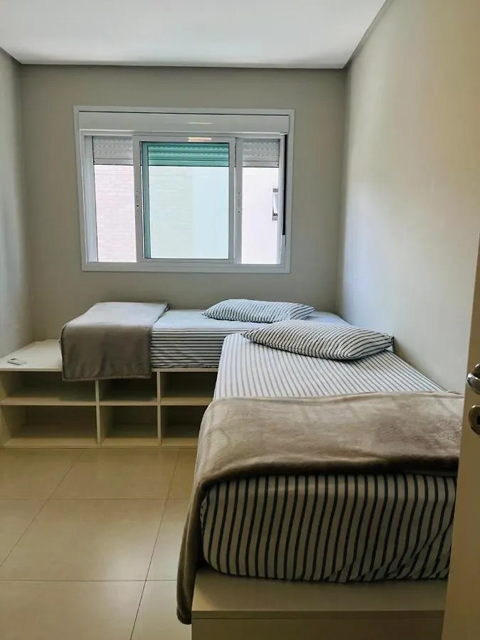 Apartamento Na Praia De Palmas Com Garagem Governador Celso Ramos